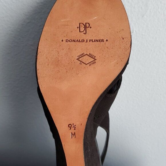 Donald Pliner Black Microfiber/Suede Wedges-9.5M - Picture 5 of 6